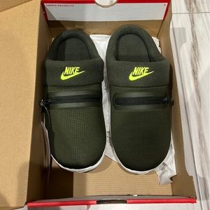 Nike Men’s Burrow Slippers